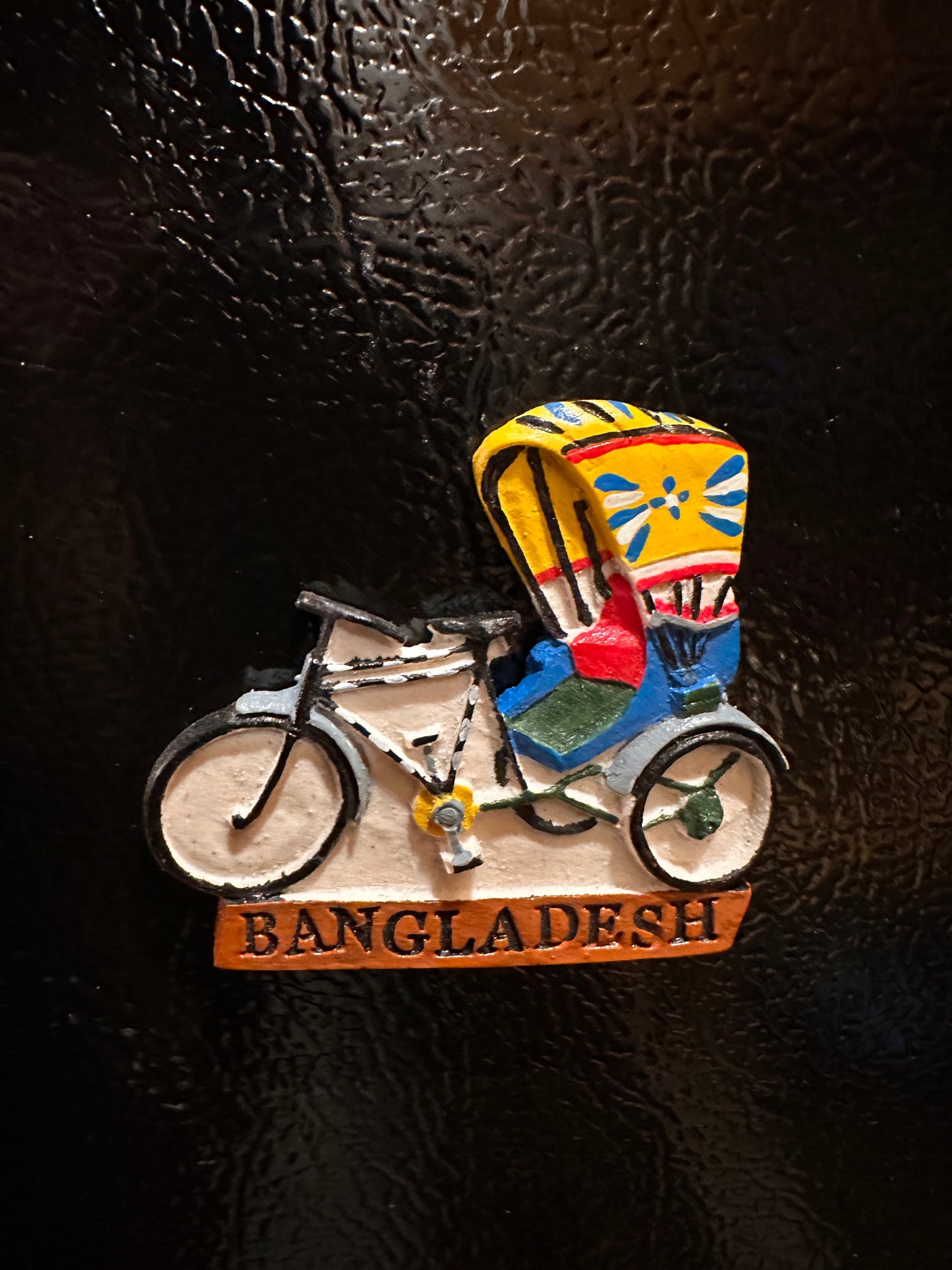 Rickshaw Design Fridge Magnet – A Cultural Icon of Bangladesh
