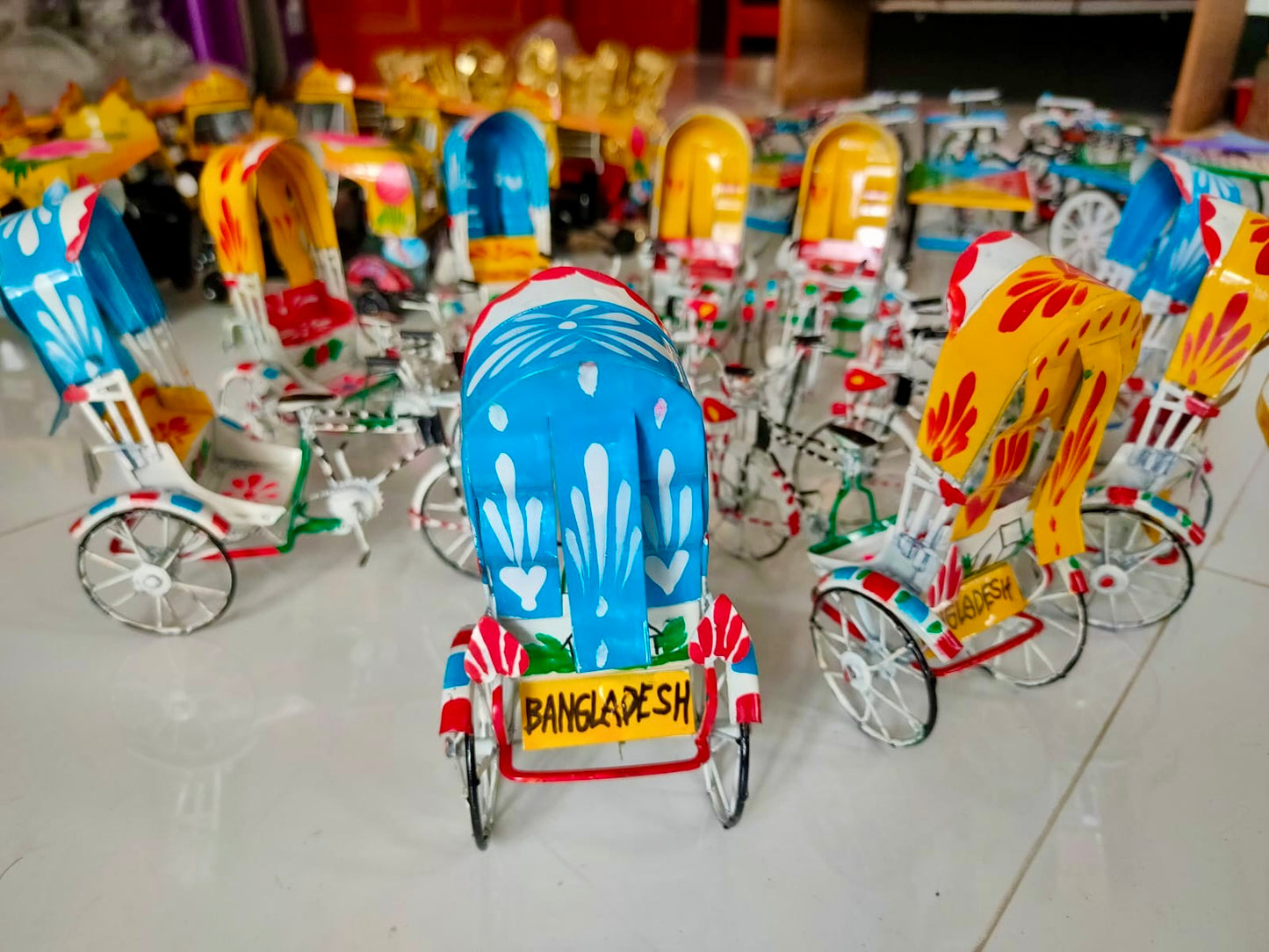 Hand Painted Metal Miniature Rickshaw