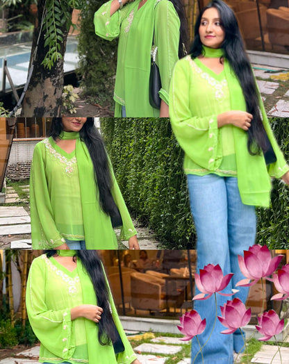 Bipasha - Hand-Embroidered & Hand-Beaded 90s Top with Dupatta