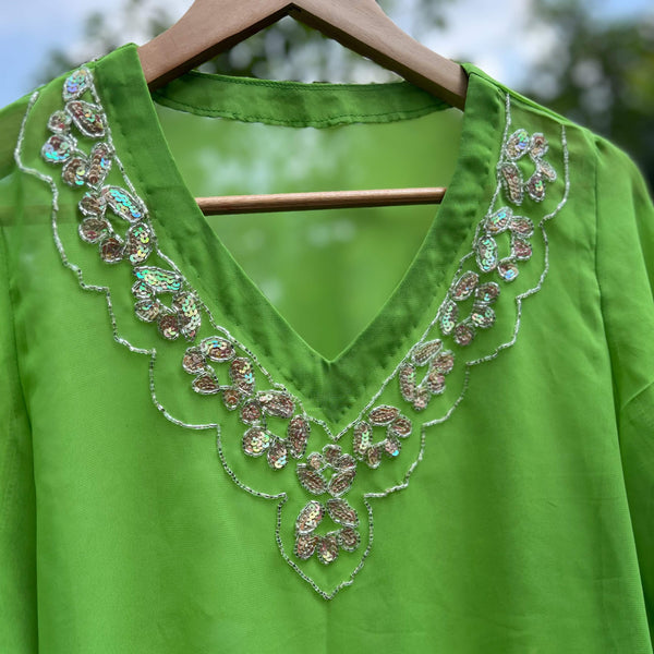 Bipasha - Hand-Embroidered & Hand-Beaded 90s Top with Dupatta